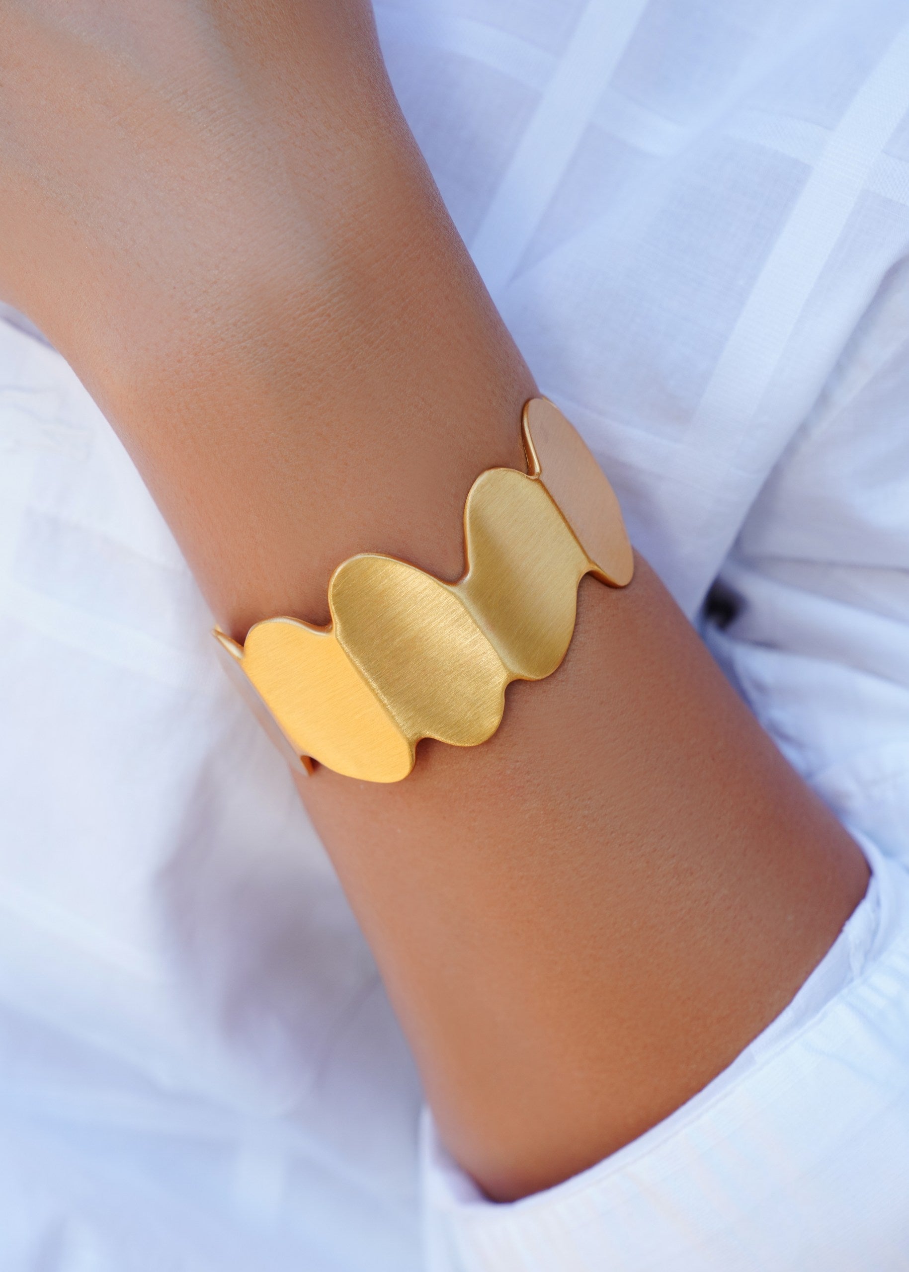 Brooklyn cast Bracelet Gold