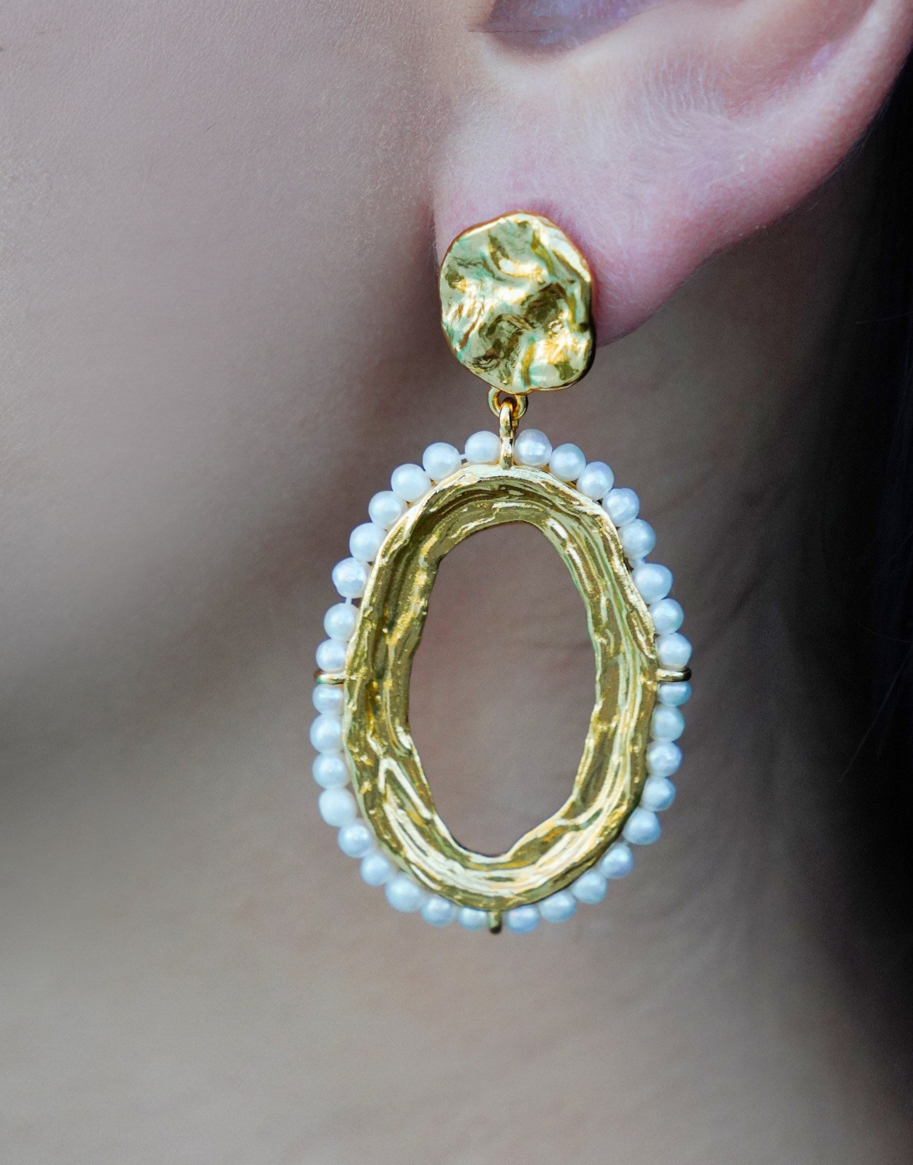 Luna Pearl Hoops Earrings