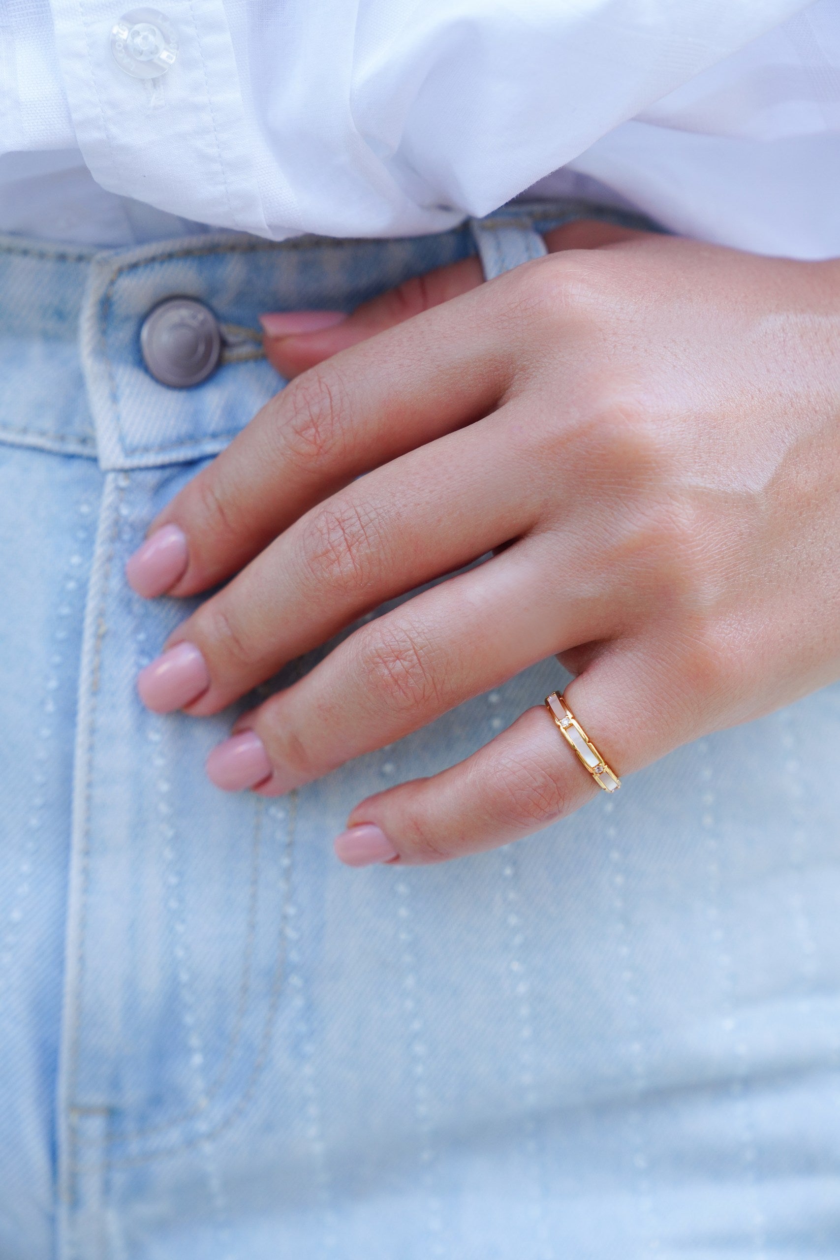 Miami Glow Ring